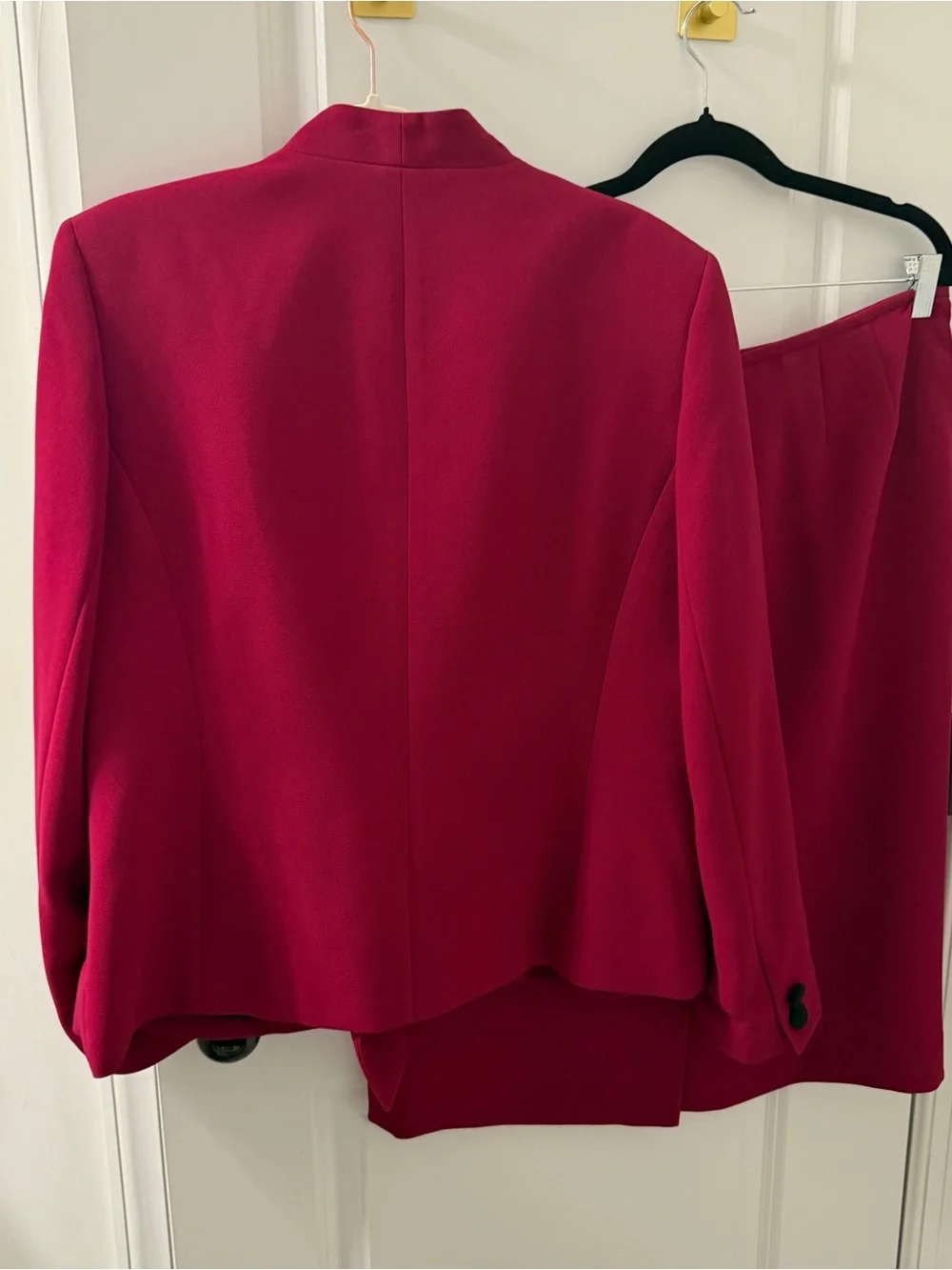 Kasper 14 Vibrant Fuchsia 2Pc Jacket Blazer and Skirt Set